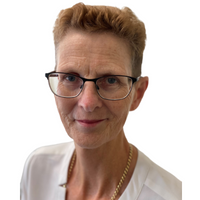 Julie Battelley Julie Battelley, Principal Consultant